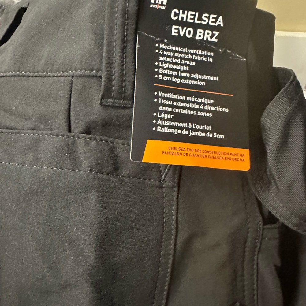 Helly Hansen Black Cargo Pants Chelsea Style